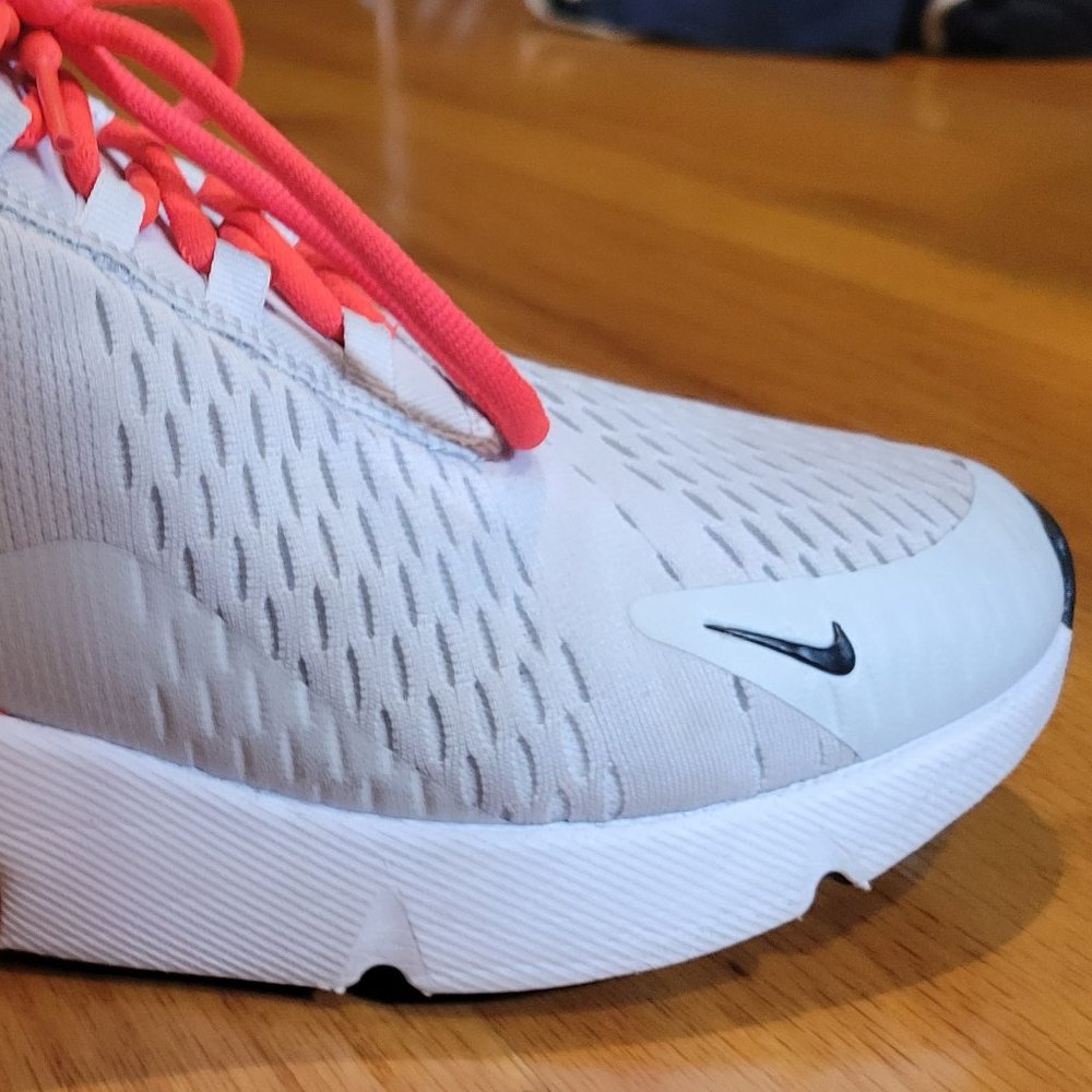 Women's Air Max 270 Size 11